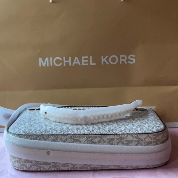 ✈️🌸✈️ MICHAEL KORS JET SET LARGE CROSSBODY ✈️🌸✈️NWT - Picture 8 of 16